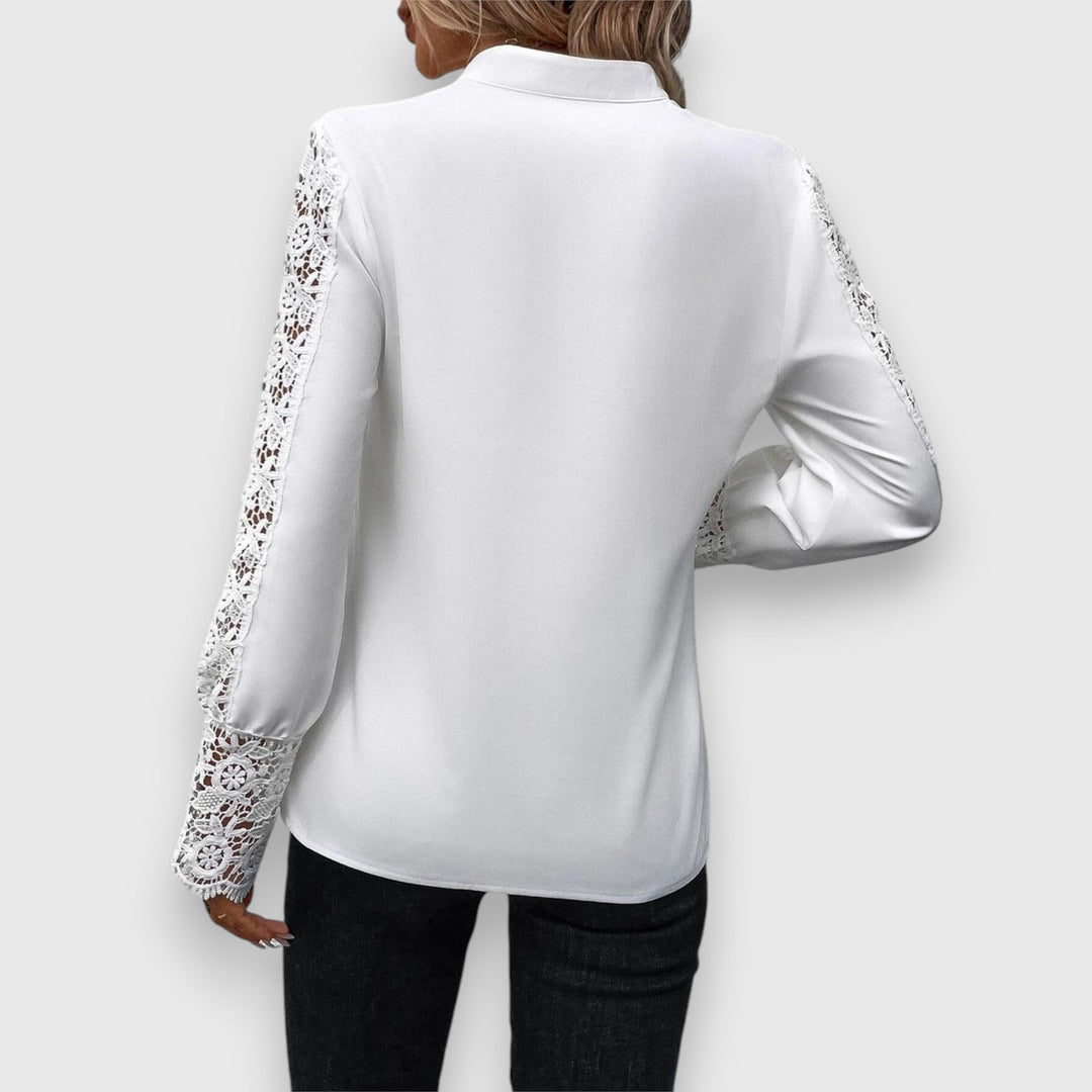 Leora – Blouse with Long Sleeves