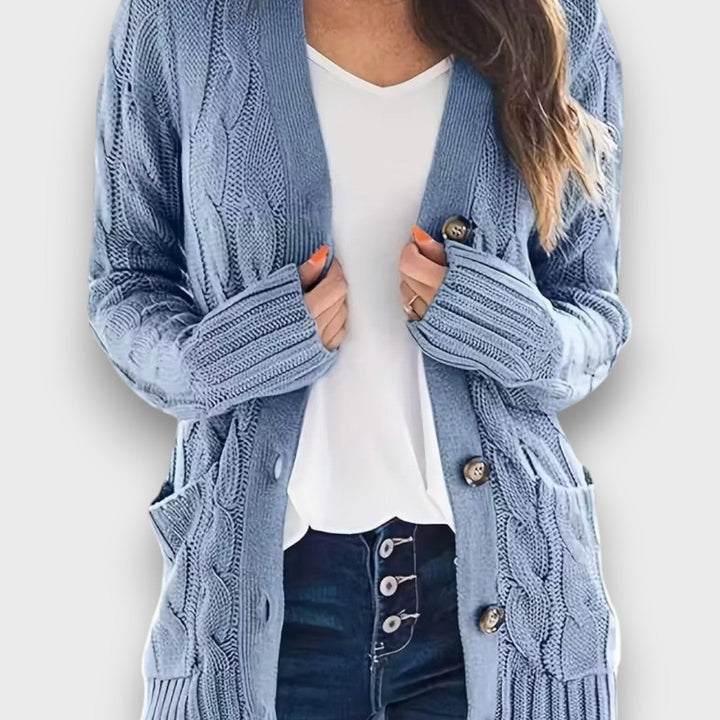 Seliah – Classic cable knit cardigan