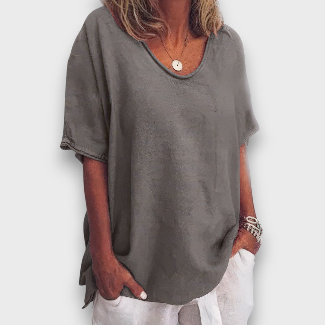 Ilyana – Simple Oversized Blouse for Every Day